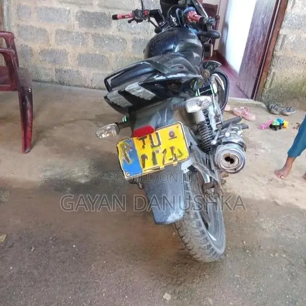 Bajaj Pulsar 150 2010