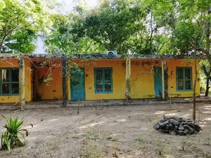 Prime Arugam Bay Hotel for Sale