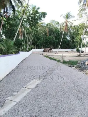 ගම්පහ අගනා බිම් කොටස්