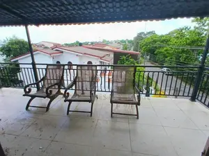 Pannipitiya 8 Bed Commercial House for Rent