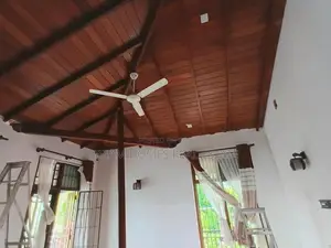 Pannipitiya 8 Bed Commercial House for Rent