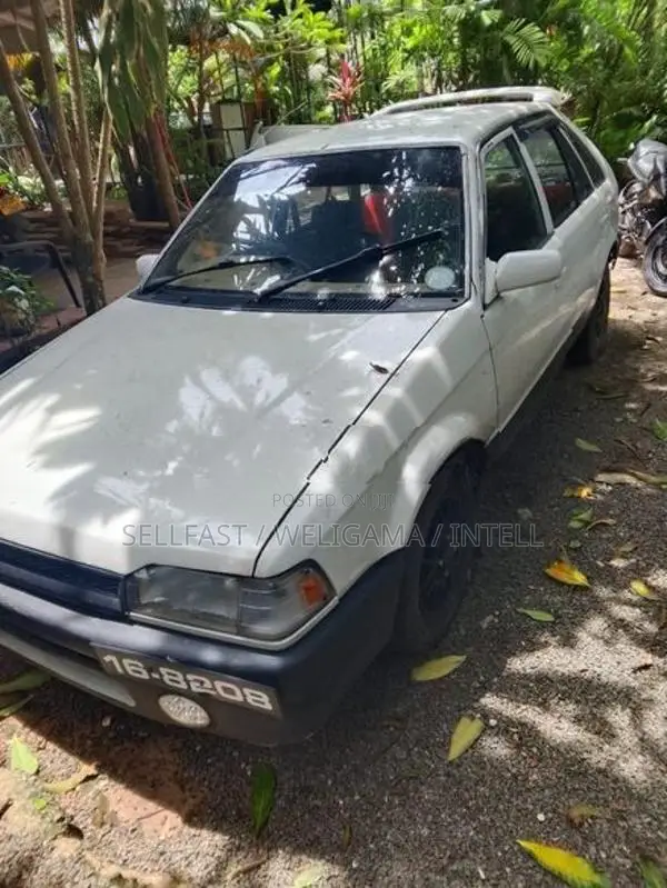 Mazda Familia 1987