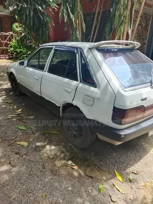 Mazda Familia 1987