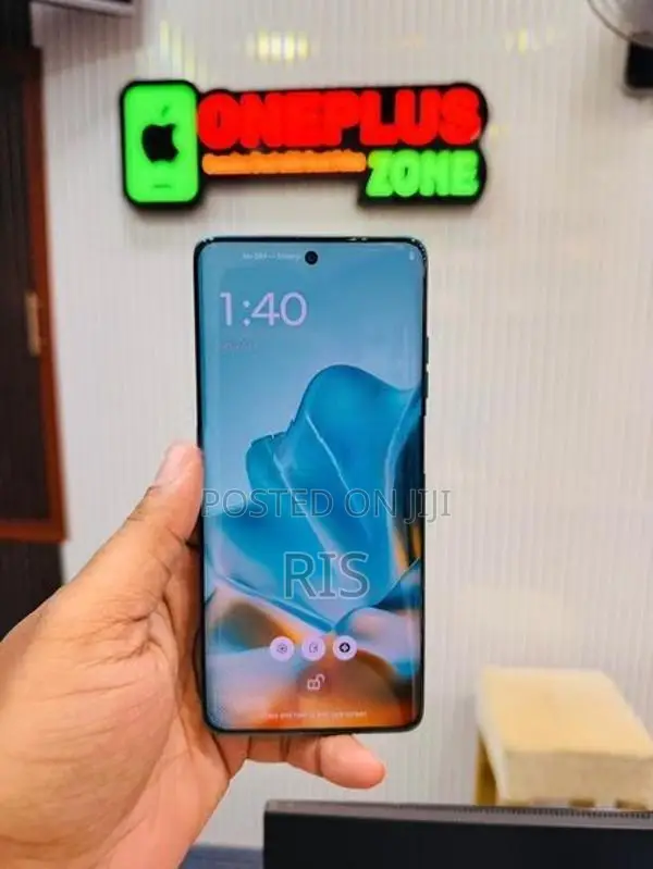 Moto Edge 60 5G 256GB 8GB (Used)