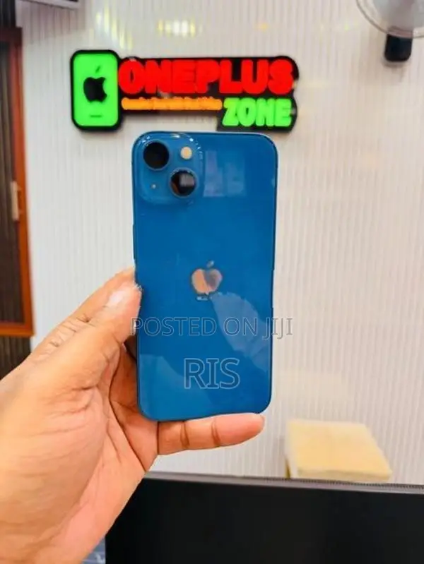 Apple iPhone 13 5G 128GB (Used)