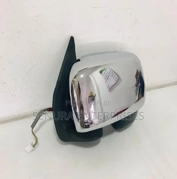 Suzuki Every Da17 Side Mirror Rh (wire 5)