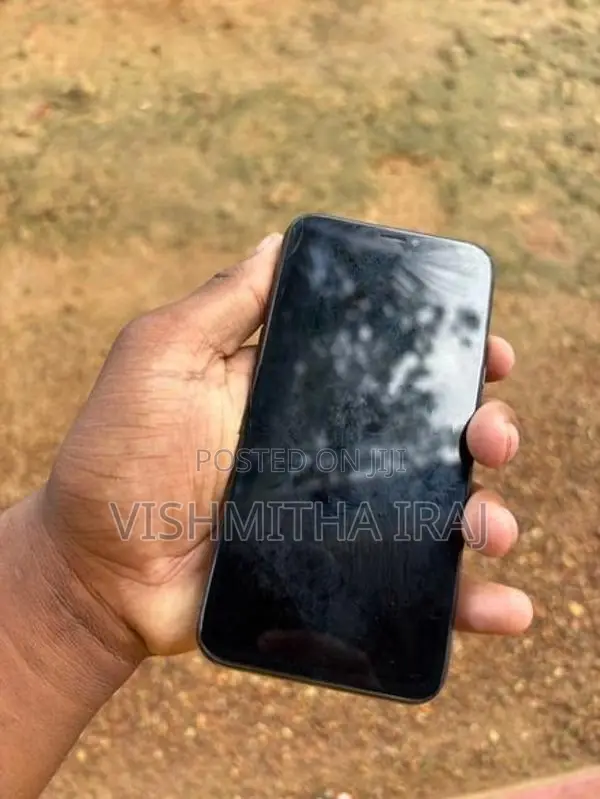 Apple iPhone X (Used)