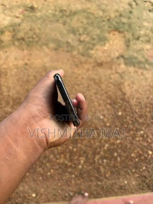 Apple iPhone X (Used)