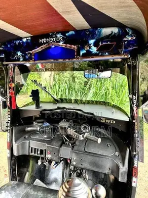 Bajaj RE 2012
