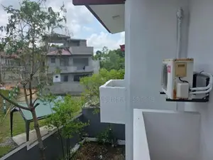 මිරිවත්ත හන්දිය ආසන්නයේ කාමර 4 නවීන නිවස