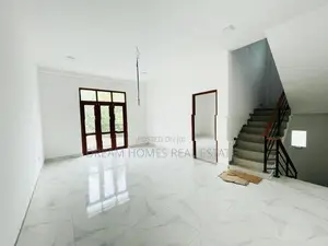 Near Kolamunne Food City New 2 Story House Piliyandala