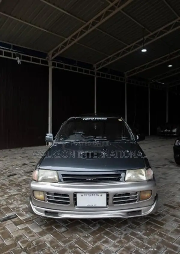 Toyota Starlet EP82 1992