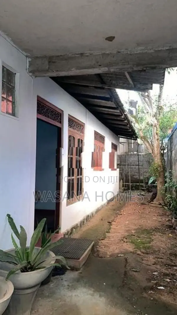 Valuable House for Sale Boralasgamuwa