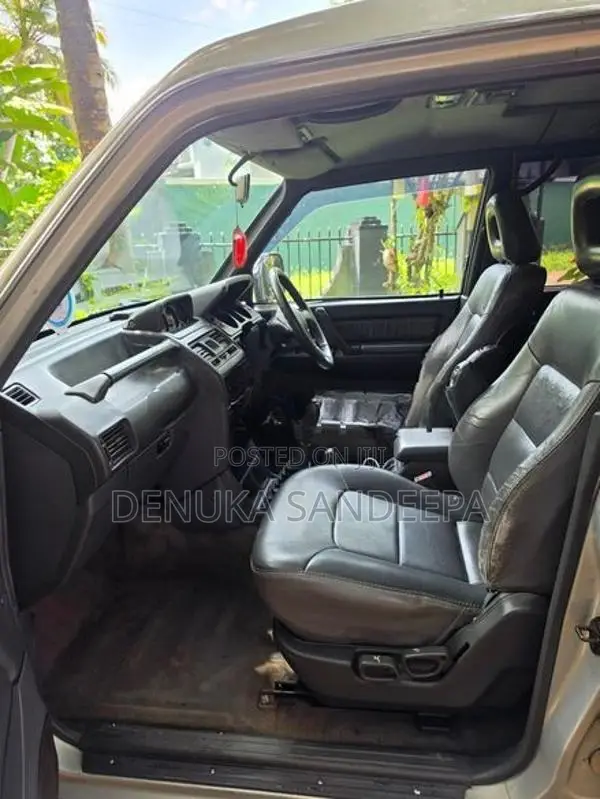 Mitsubishi Pajero 1994