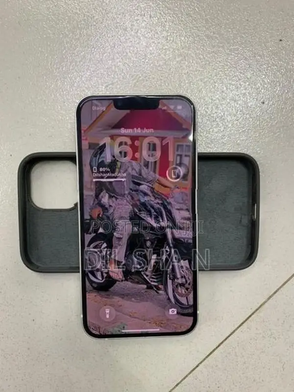 Apple iPhone 13 128GB (Used)
