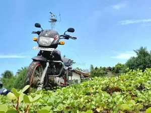 Bajaj CT100 2005