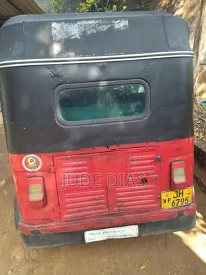 Bajaj RE 2004