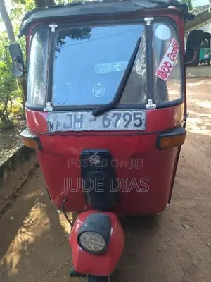Bajaj RE 2004