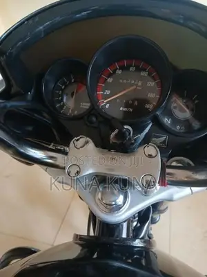 Honda CB Unicorn 2014