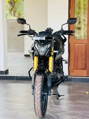 Hero Hunk 160R 4V 2025