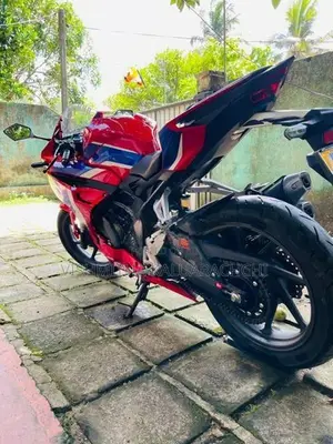 Honda CBR 250RR 2025