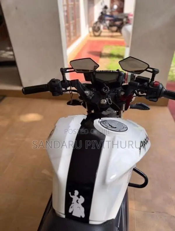 TVS Apache RTR 200 4V 2017