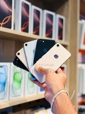 Apple iPhone 8 64GB (Used)