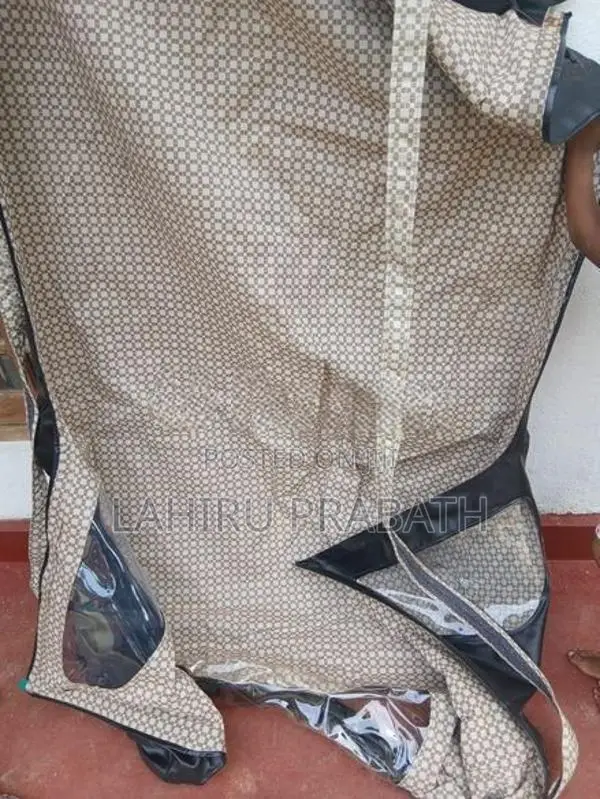 Bajaj 4 Stroke Three Wheel Cover