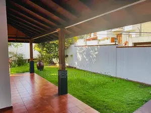 Pannipitiya Spacious Contemporary House