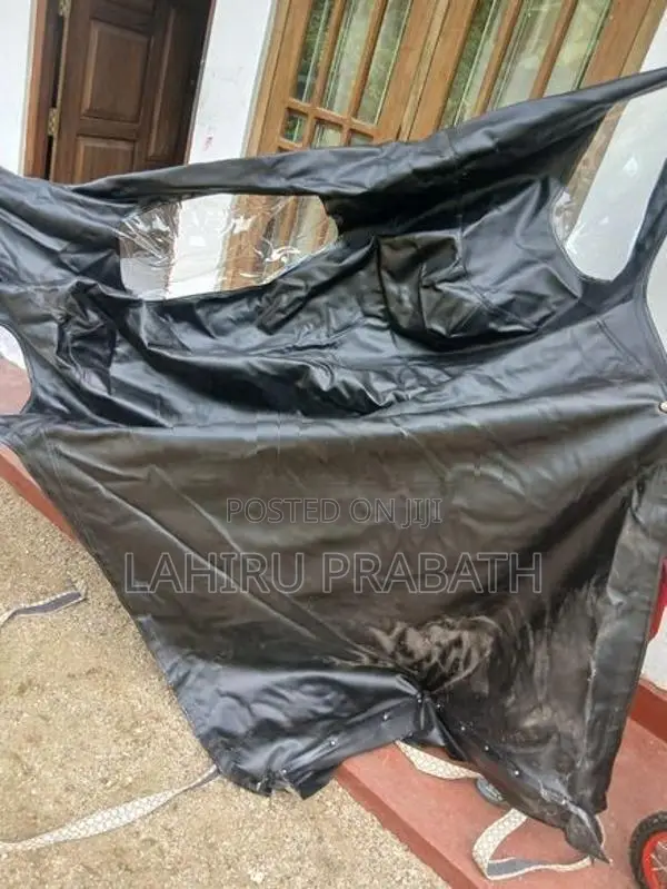 Bajaj 4 Stroke Three Wheel Cover