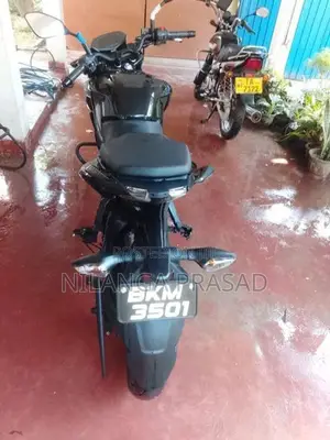 Bajaj Pulsar N160 2025