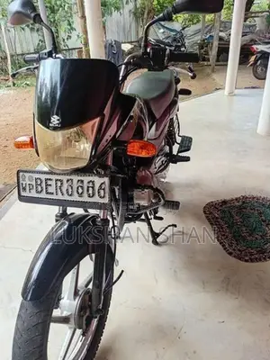 Bajaj Platina 2016