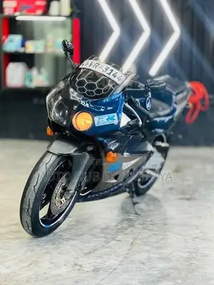 Honda CBR 250RR 2010