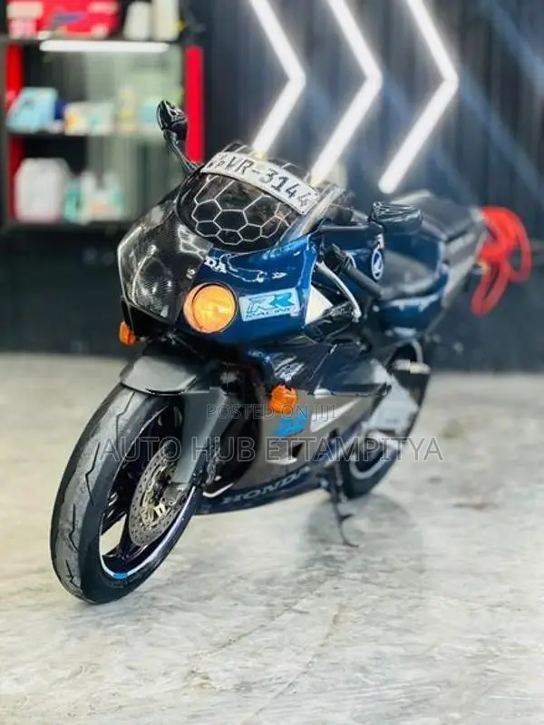 Honda CBR 250RR 2010