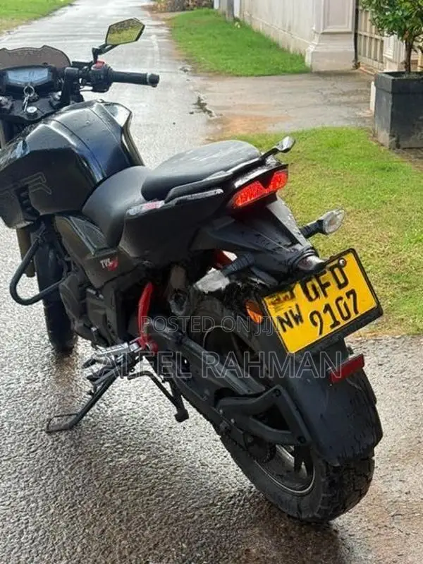 TVS Apache RTR 200 2017
