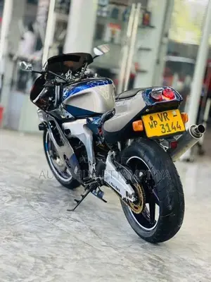 Honda CBR 250RR 2010