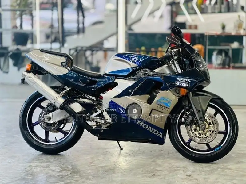 Honda CBR 250RR 2010