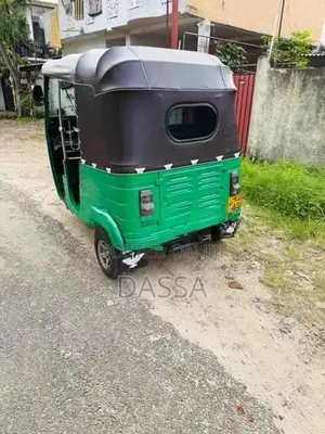 Bajaj RE 2014