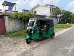 Bajaj RE 2014