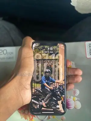 Apple iPhone 11 Pro (Used)
