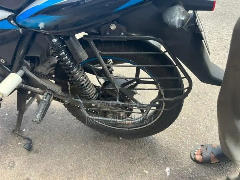 Bajaj Discover 125 2025