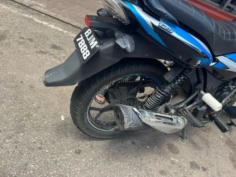 Bajaj Discover 125 2025