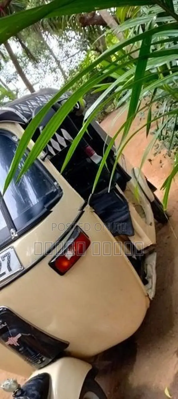 Bajaj RE 2007