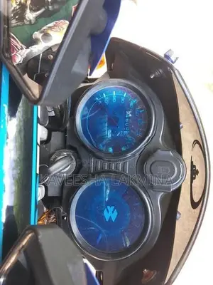 Bajaj CT100 2025