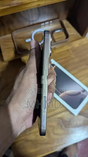 Apple iPhone 16 Pro Max (Used)