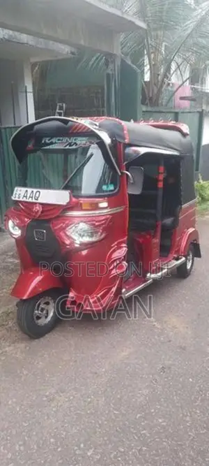 Bajaj RE 2014