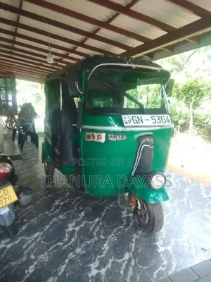 Bajaj RE 2002