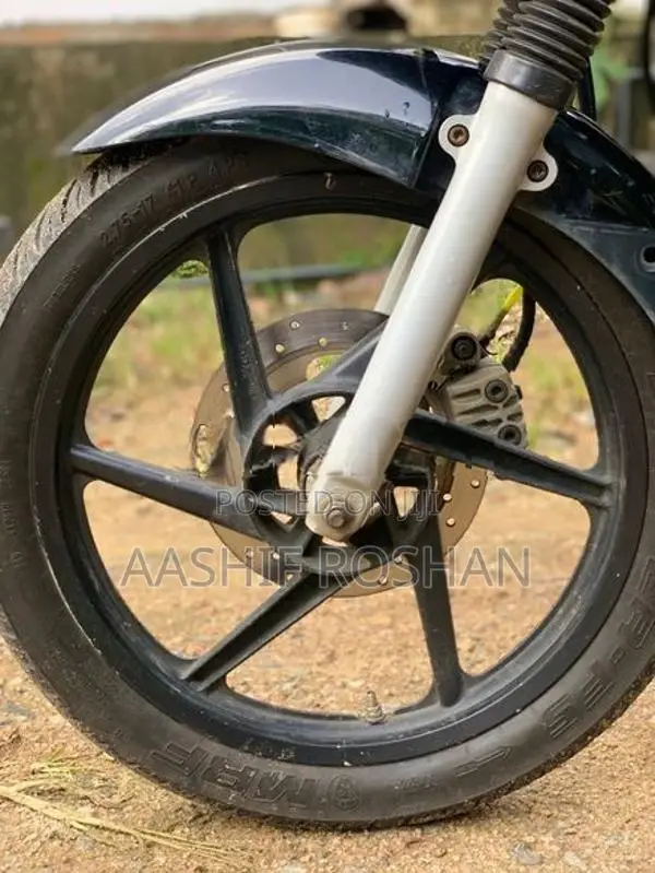 Bajaj Pulsar 180 2010