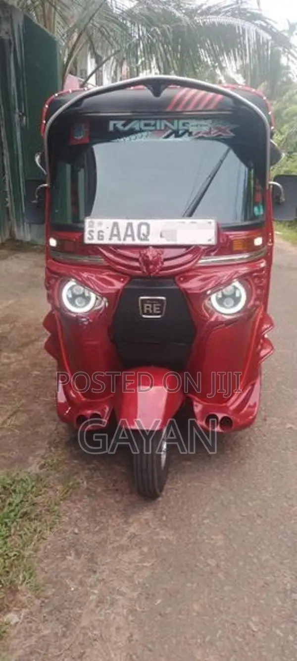 Bajaj RE 2014