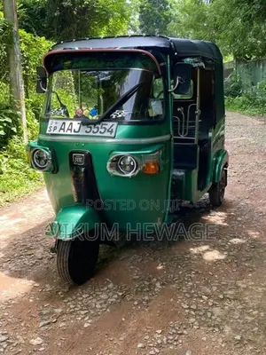 Bajaj RE 2013